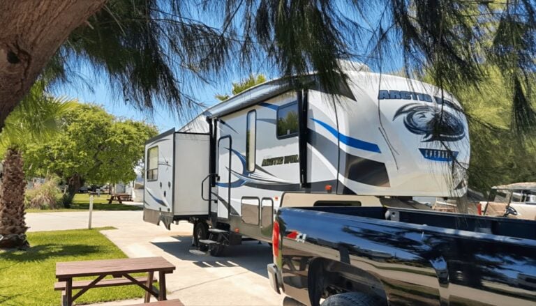 Full Hookup RV Sites